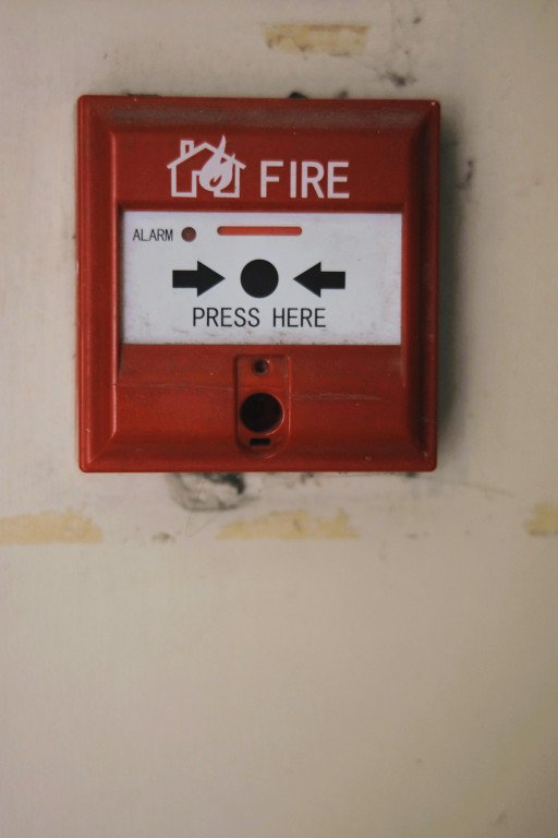 The Comprehensive Guide to Fire Alarm Systems for the Deaf and Hard of Hearing